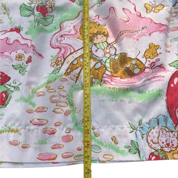 Strawberry Shortcake Vintage Pinch Pleat Curtain Panels - Set of 2 - Picture 6 of 10